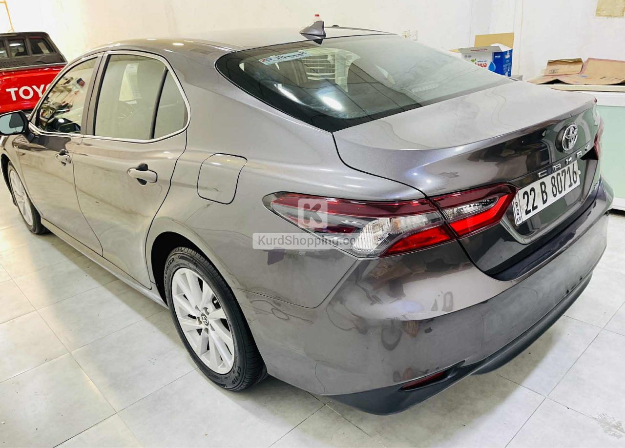 Toyota Camry 2021