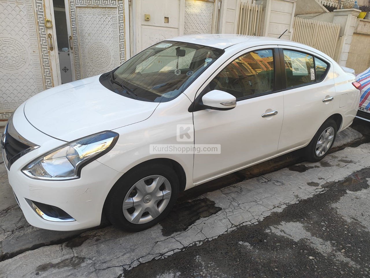 Nissan Sunny 2024