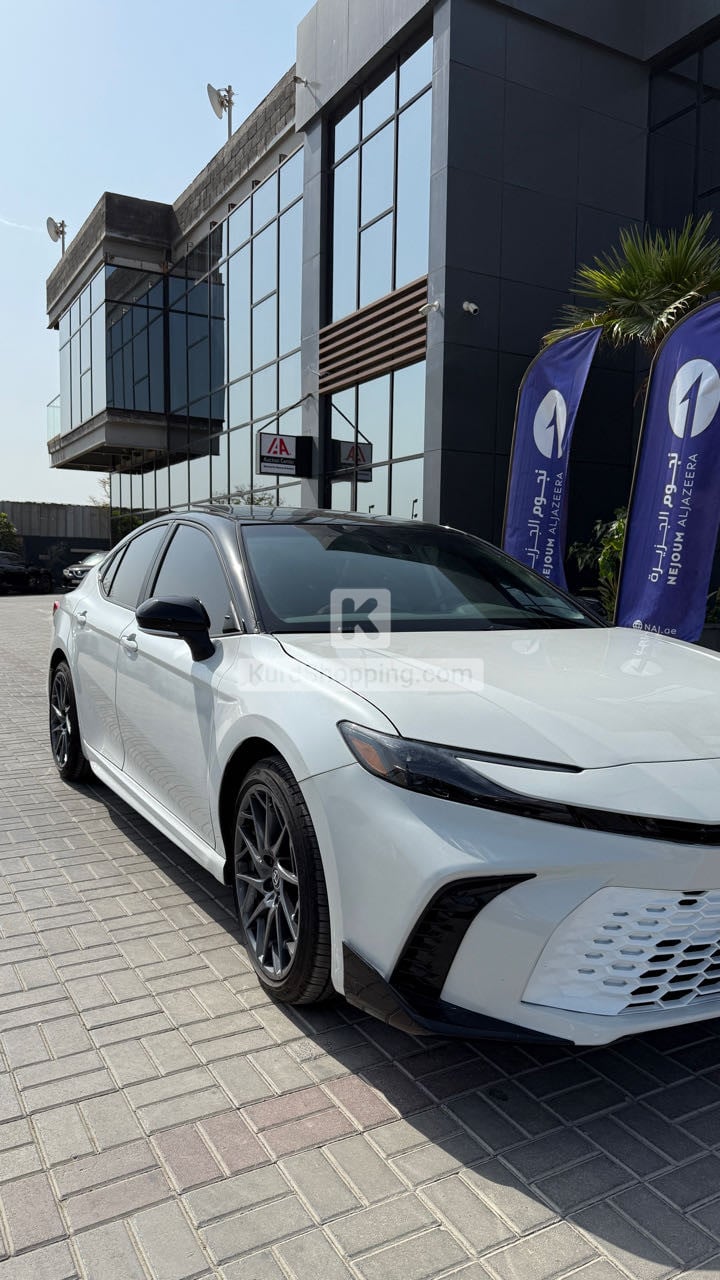Toyota Camry 2025