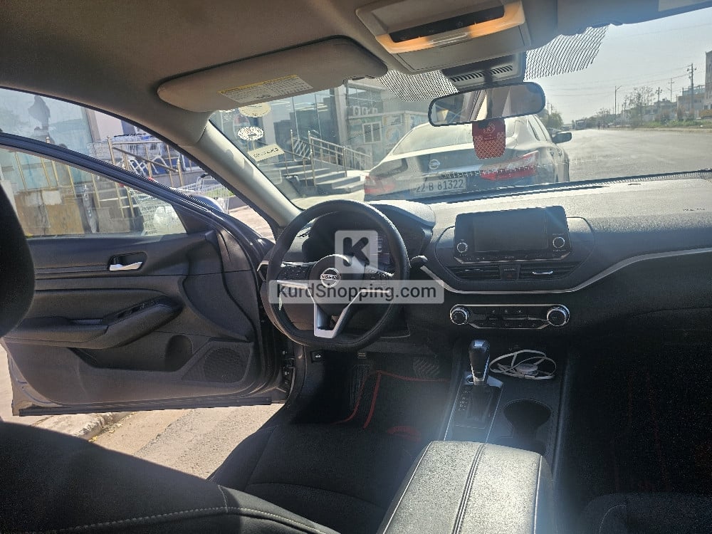 Nissan Altima 2021