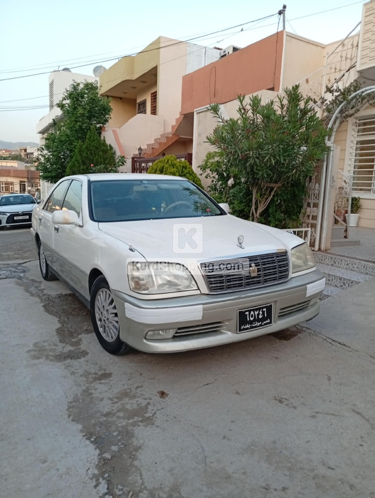 Toyota Super Crown 2001