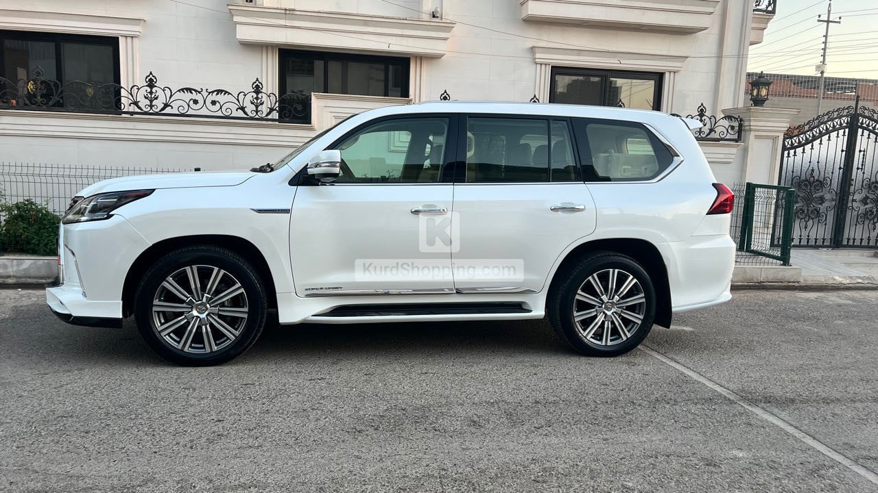 Lexus LX570 2017