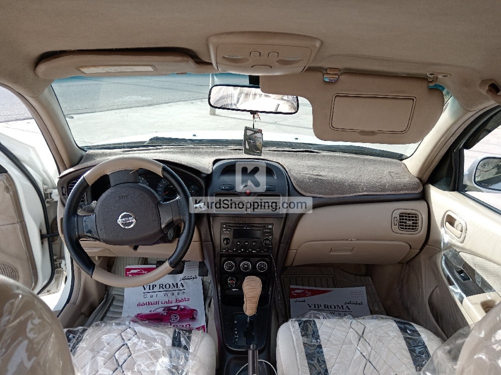Nissan Sunny 2011
