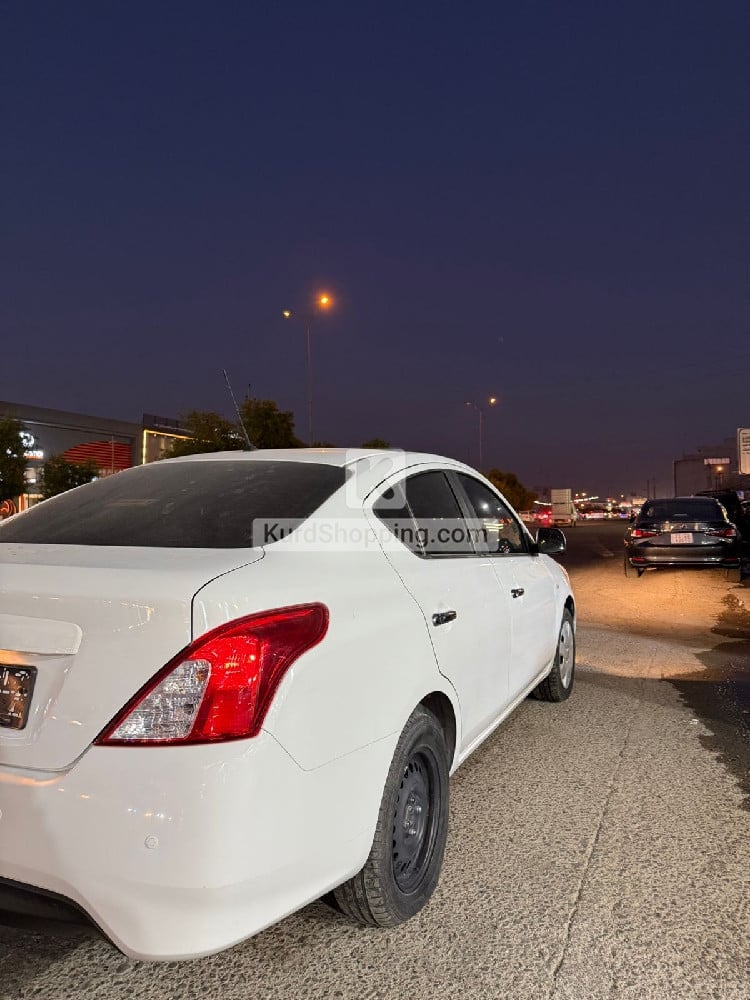 Nissan Sunny 2023
