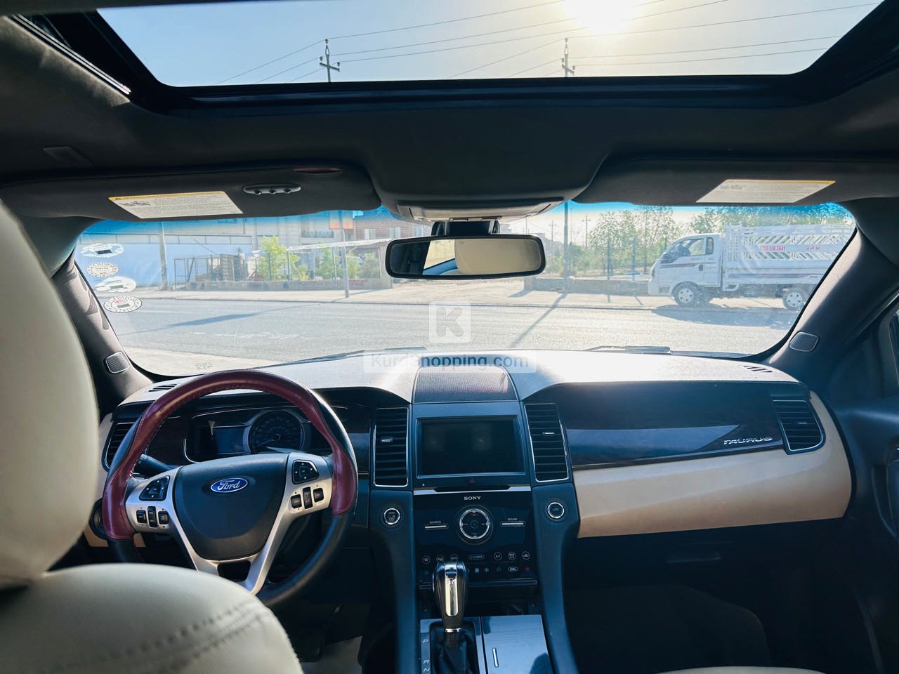 Ford Taurus 2019