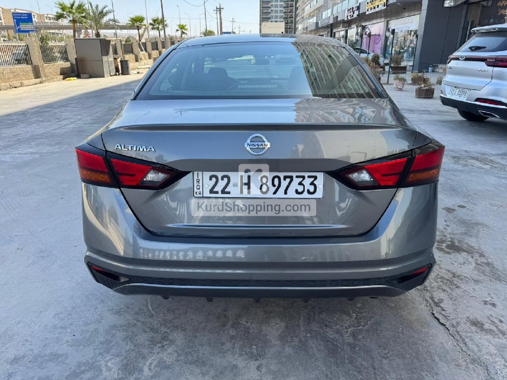 Nissan Altima 2022