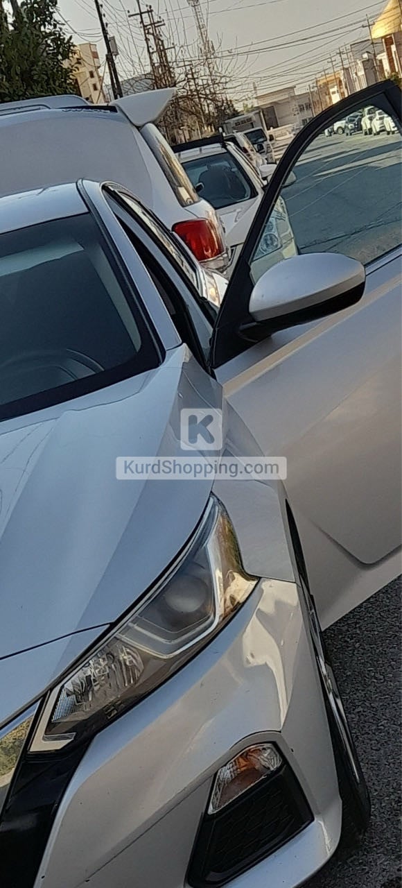 Nissan Altima 2019