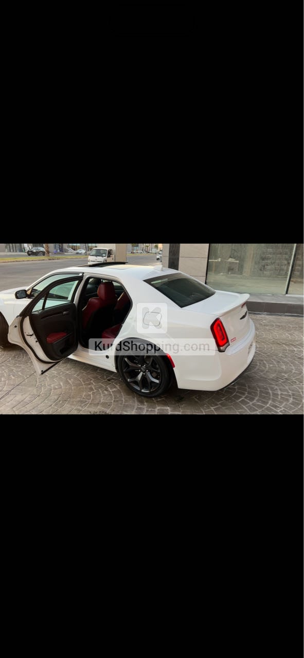 Chrysler 300S 2021