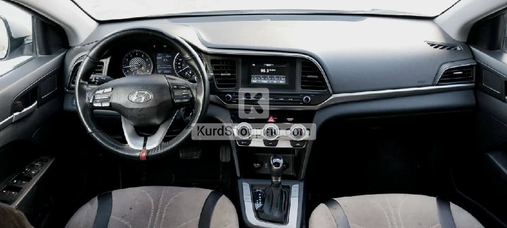 Hyundai Elantra 2020