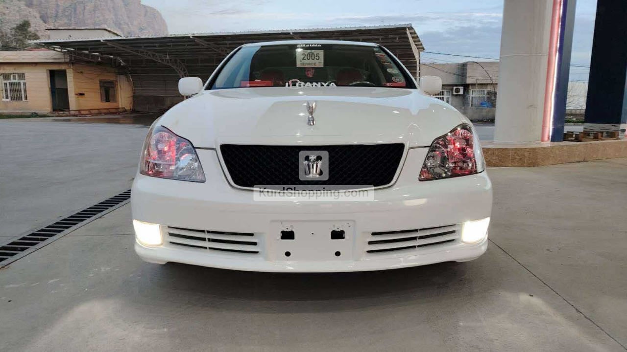 Toyota سۆپەر کراون - مەلیکە 2005