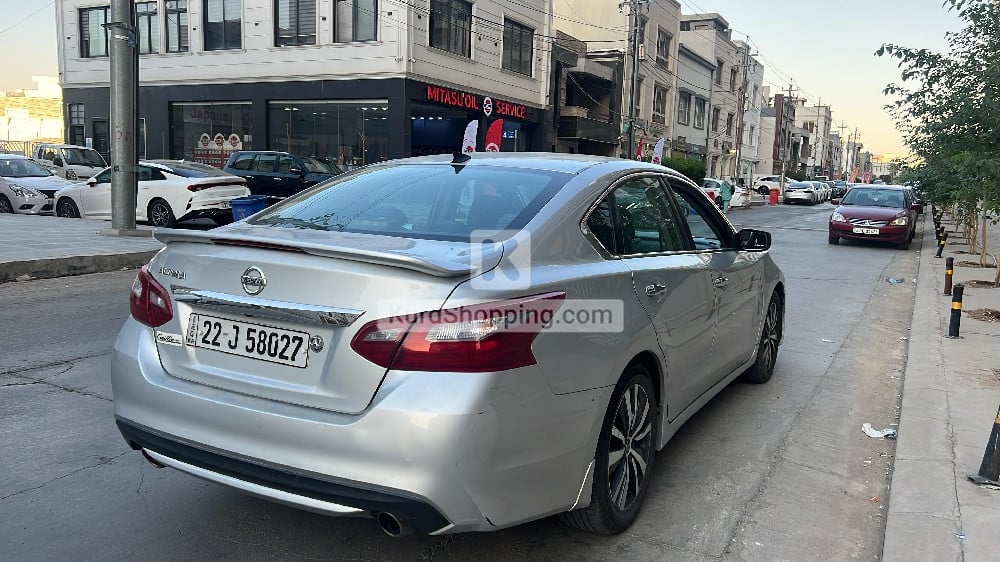 Nissan Altima 2018