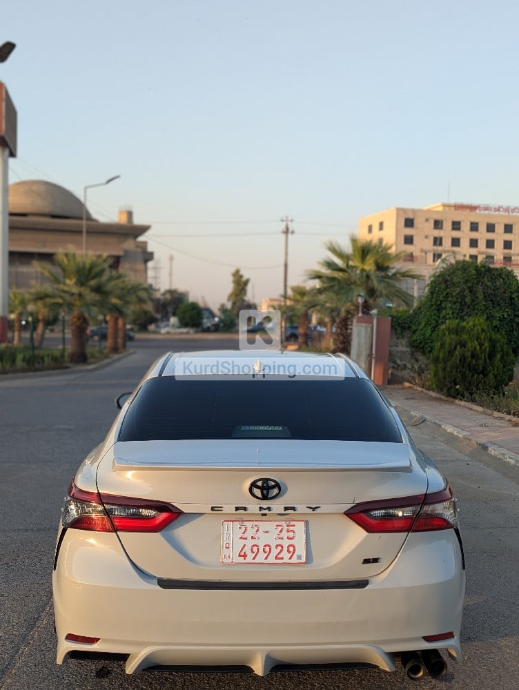 Toyota Camry 2024