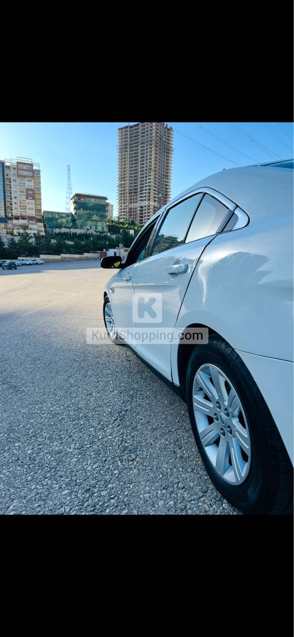 Ford Taurus 2010