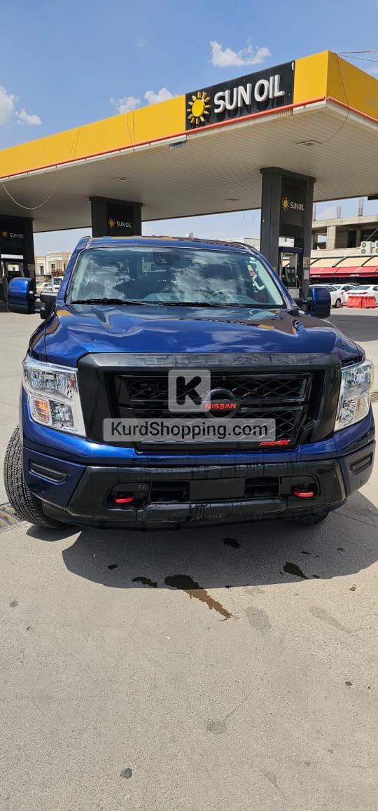 Nissan Titan 2023