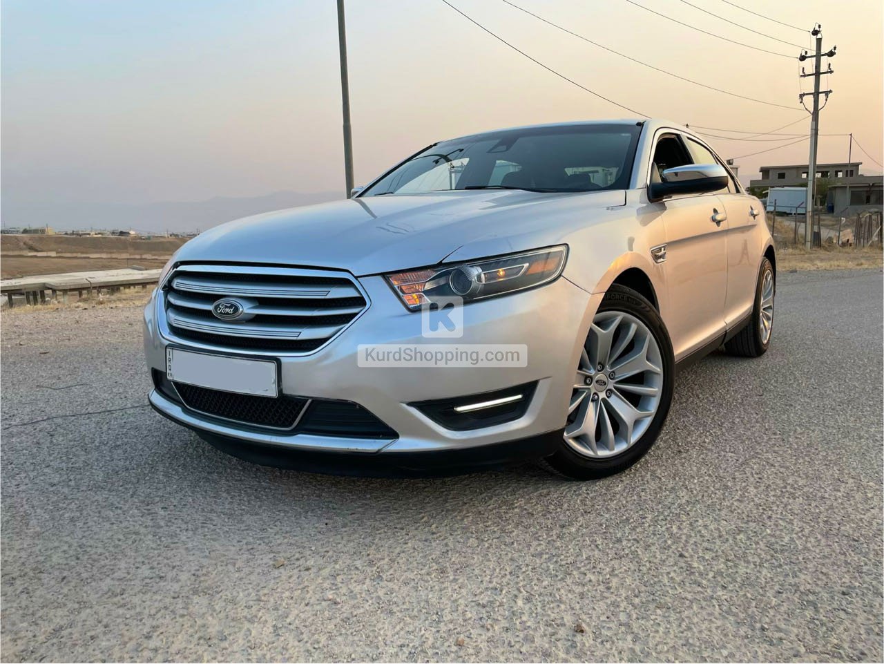 Ford Taurus 2017