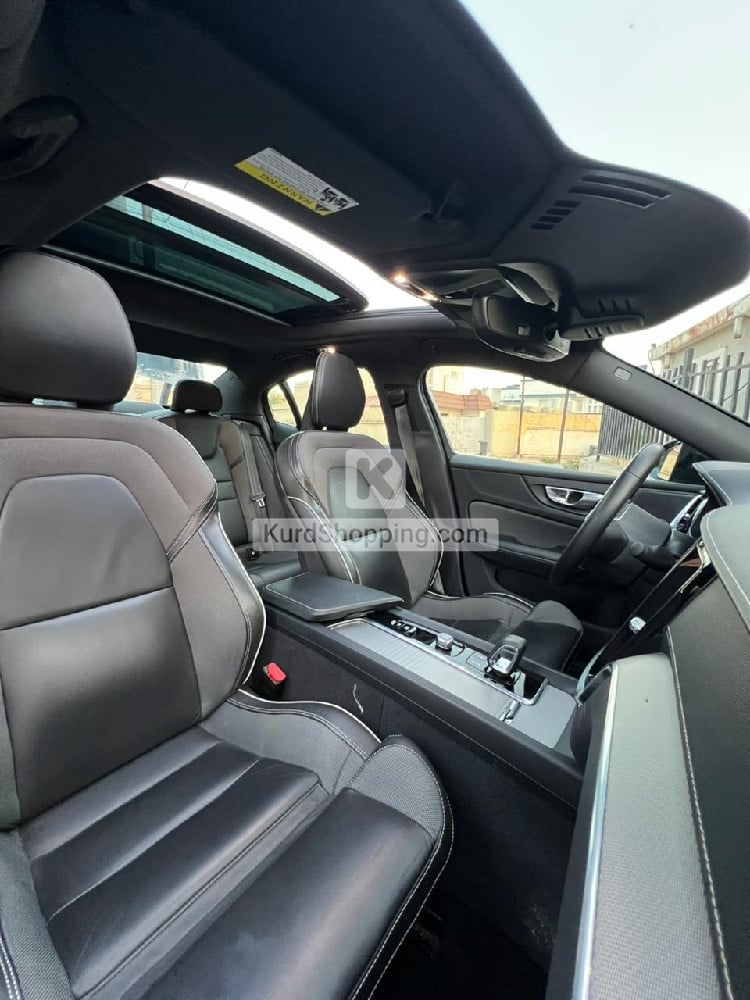 Volvo S60 2022