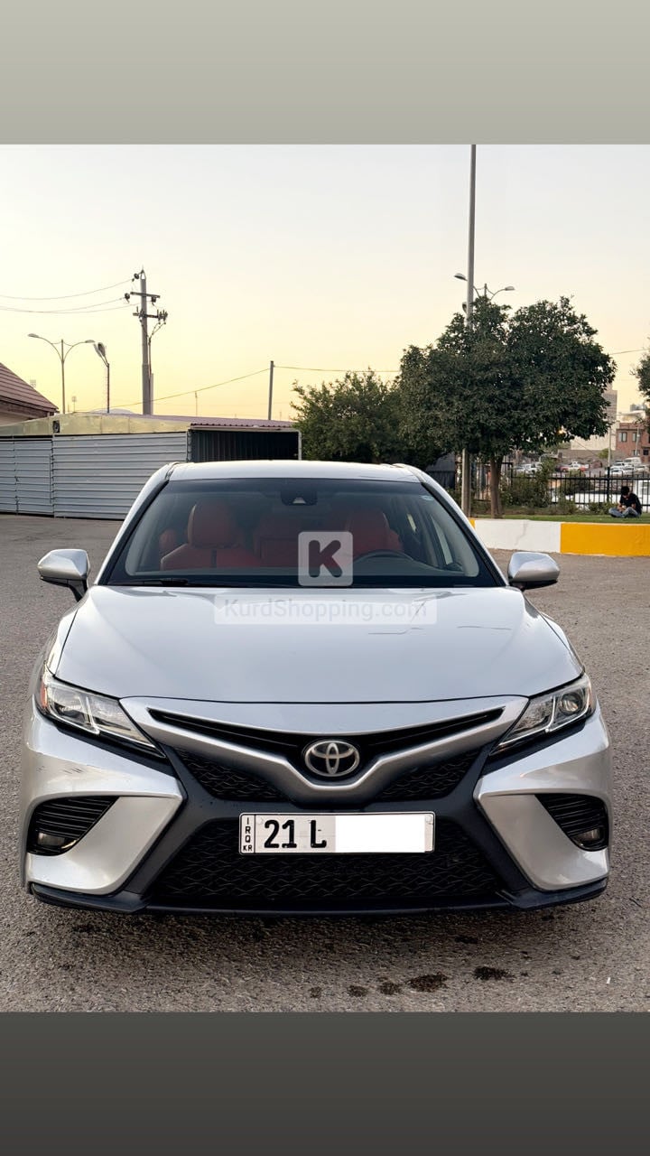 Toyota Camry 2019
