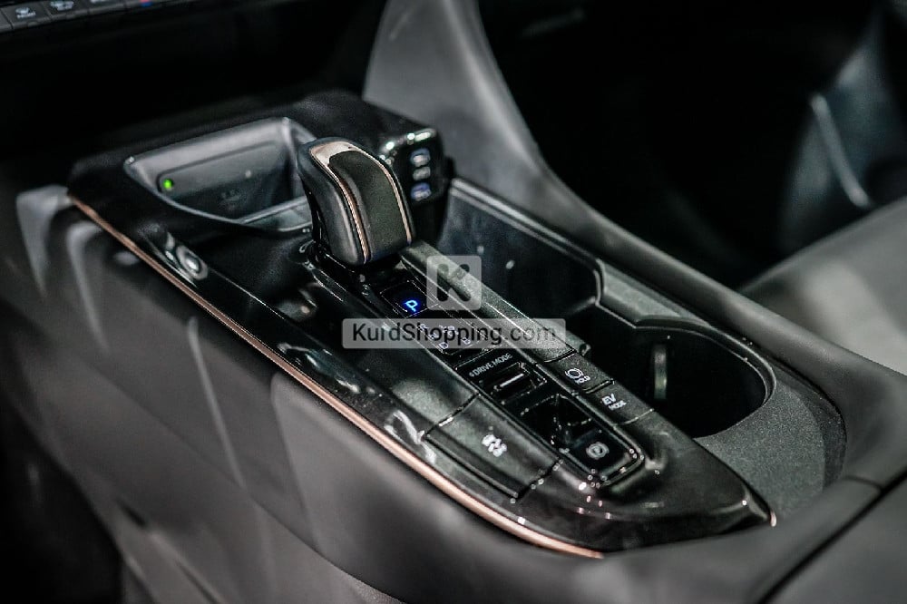 Toyota Super Crown 2024