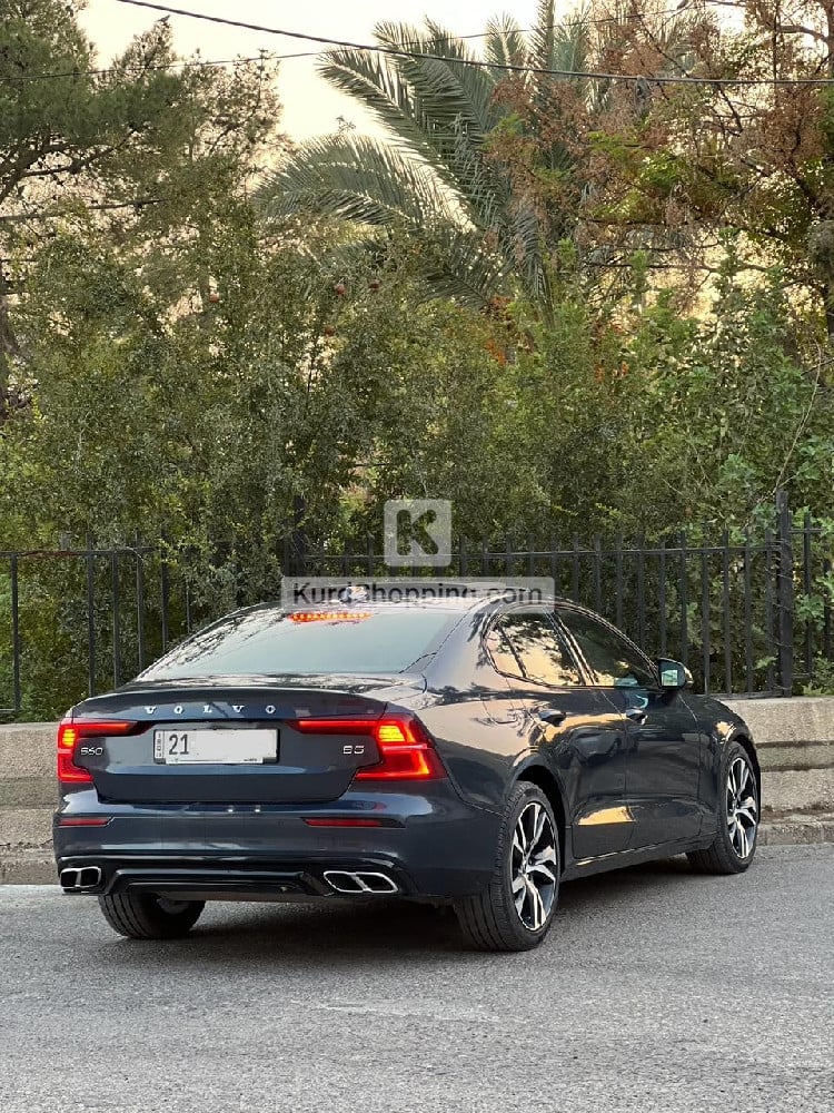 Volvo S60 2022