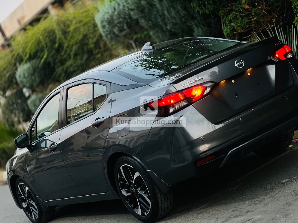 Nissan Versa 2024