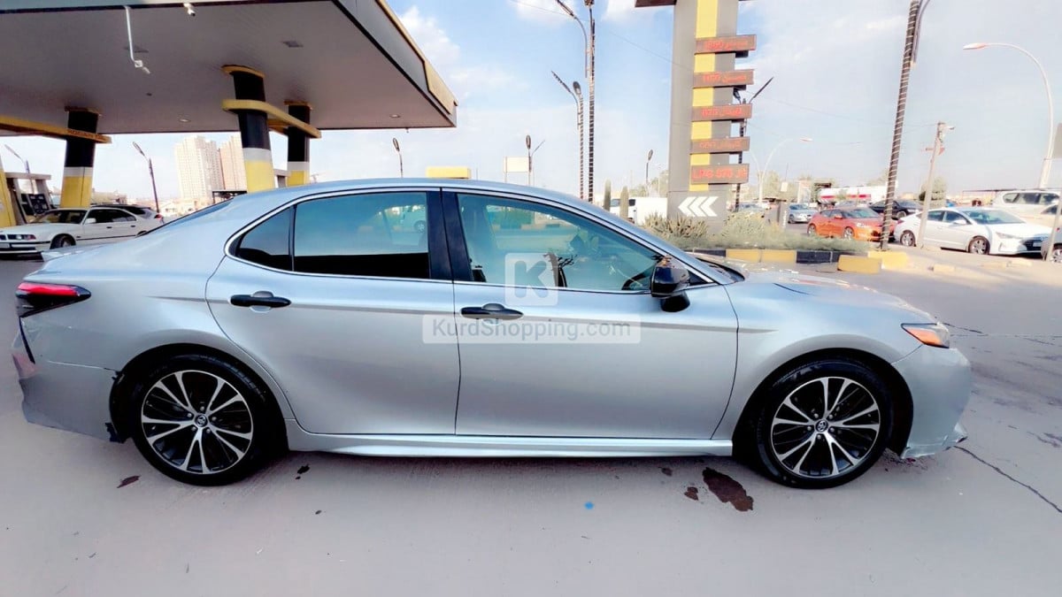 Toyota Camry 2018