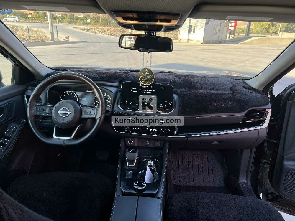 Nissan Rogue 2023