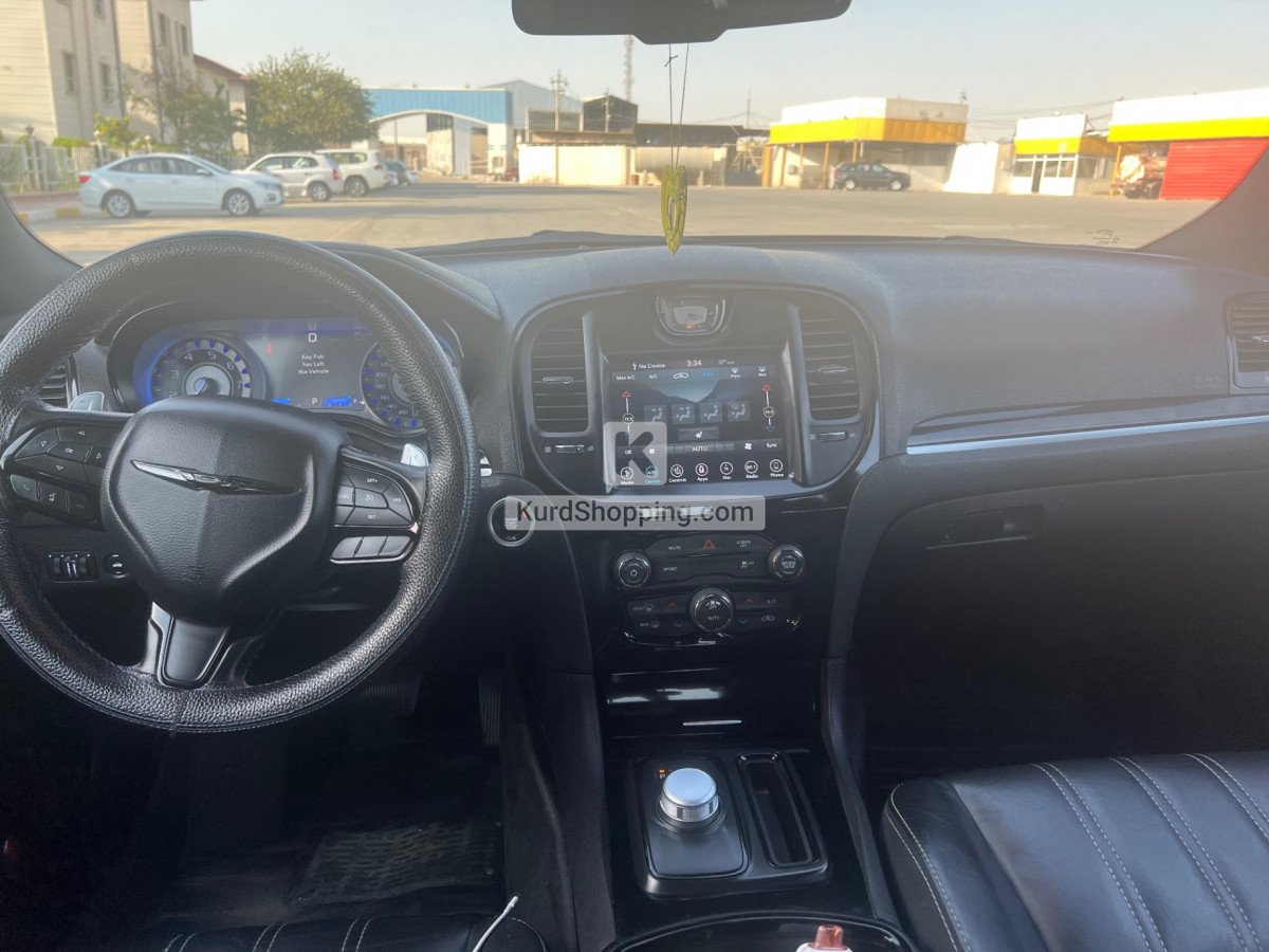Chrysler 300S 2018