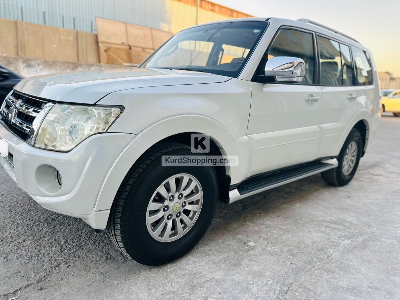 Mitsubishi Pajero 2012