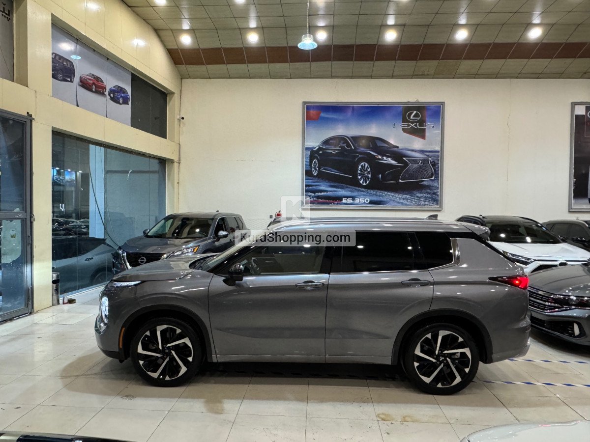 Mitsubishi Outlander 2023