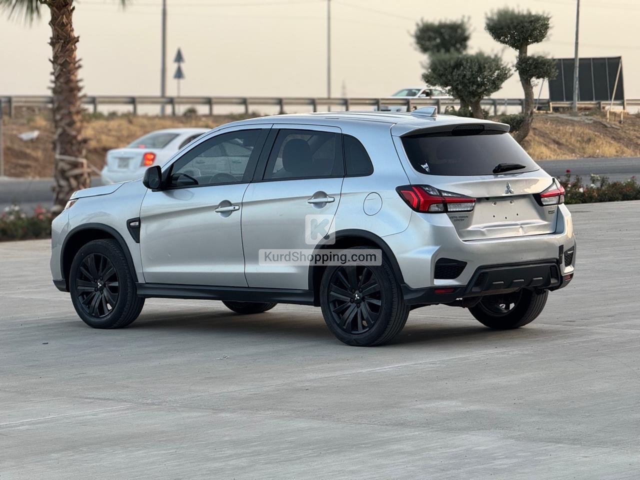 Mitsubishi Outlander 2023