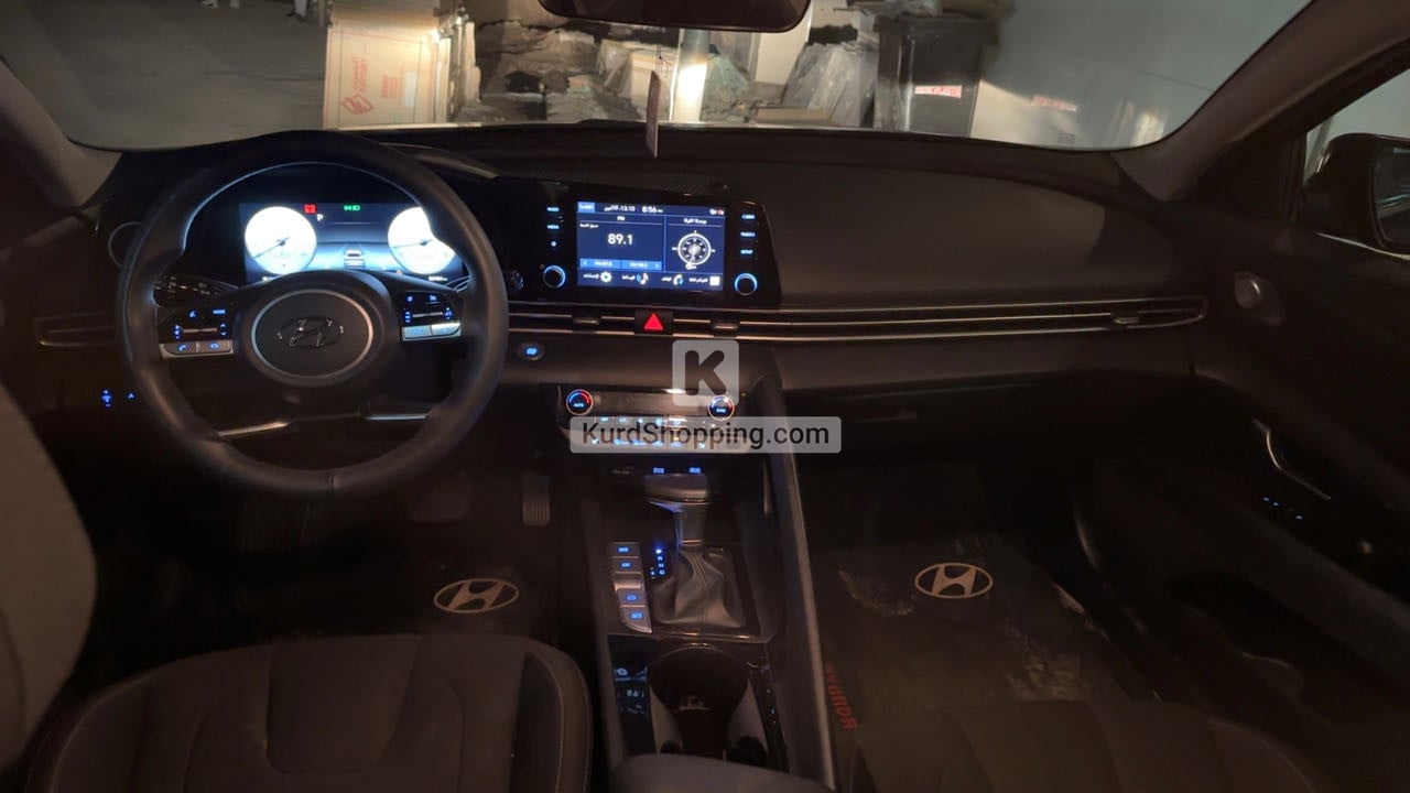 Hyundai Elantra 2022