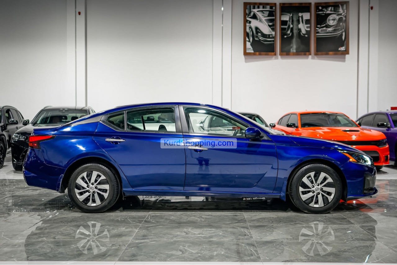 Nissan Altima 2023