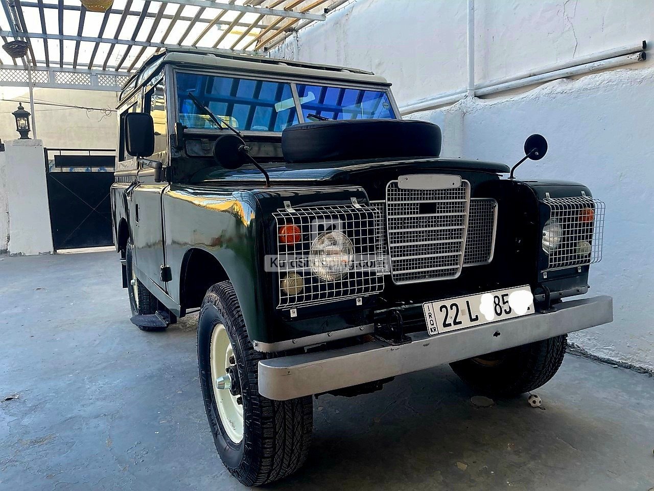 Land Rover Defender 1977