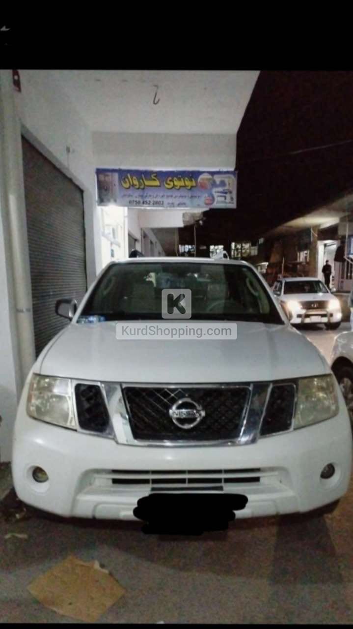 Nissan Pathfinder 2011