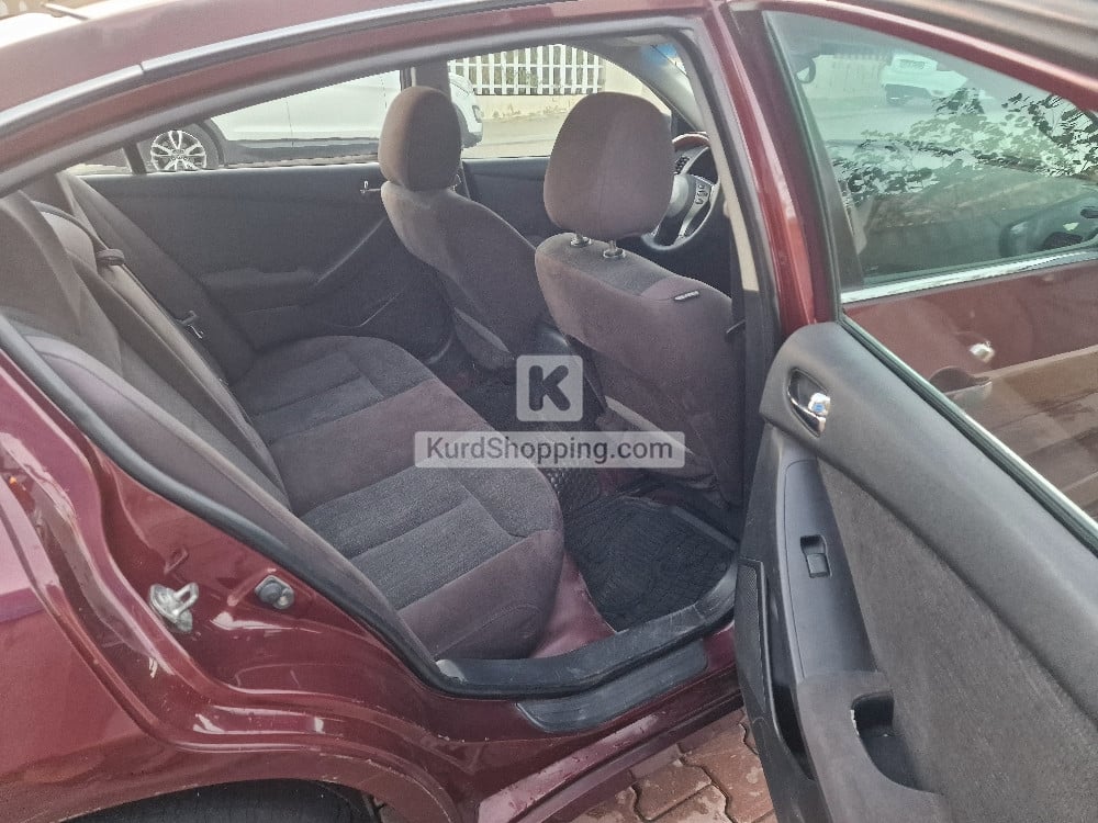 Nissan Altima 2012