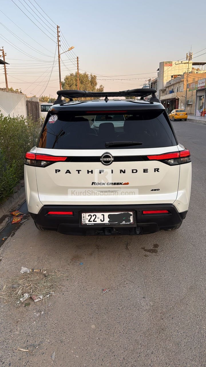 Nissan Pathfinder 2023
