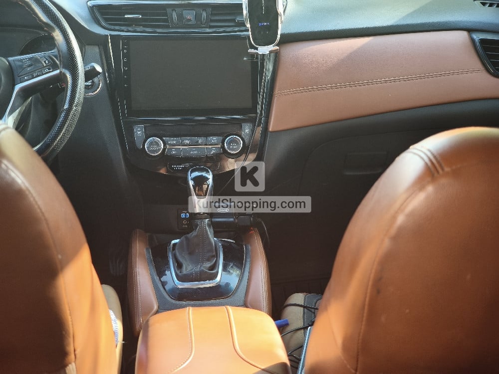 Nissan ڕۆج 2017