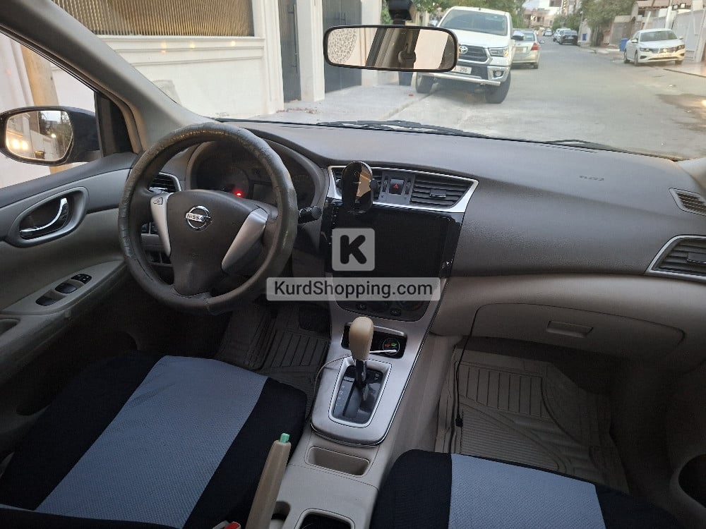 Nissan Tiida 2014