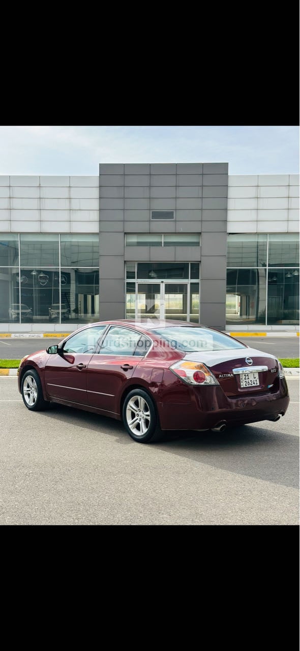 Nissan Altima 2011
