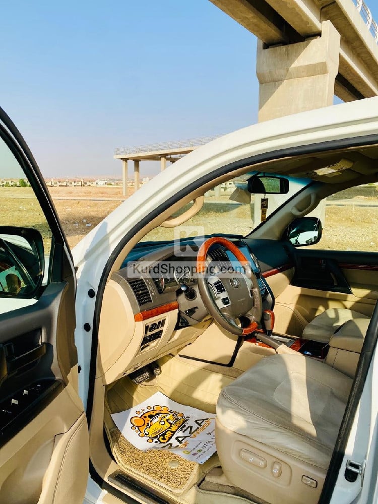 Toyota Landcruiser 2013