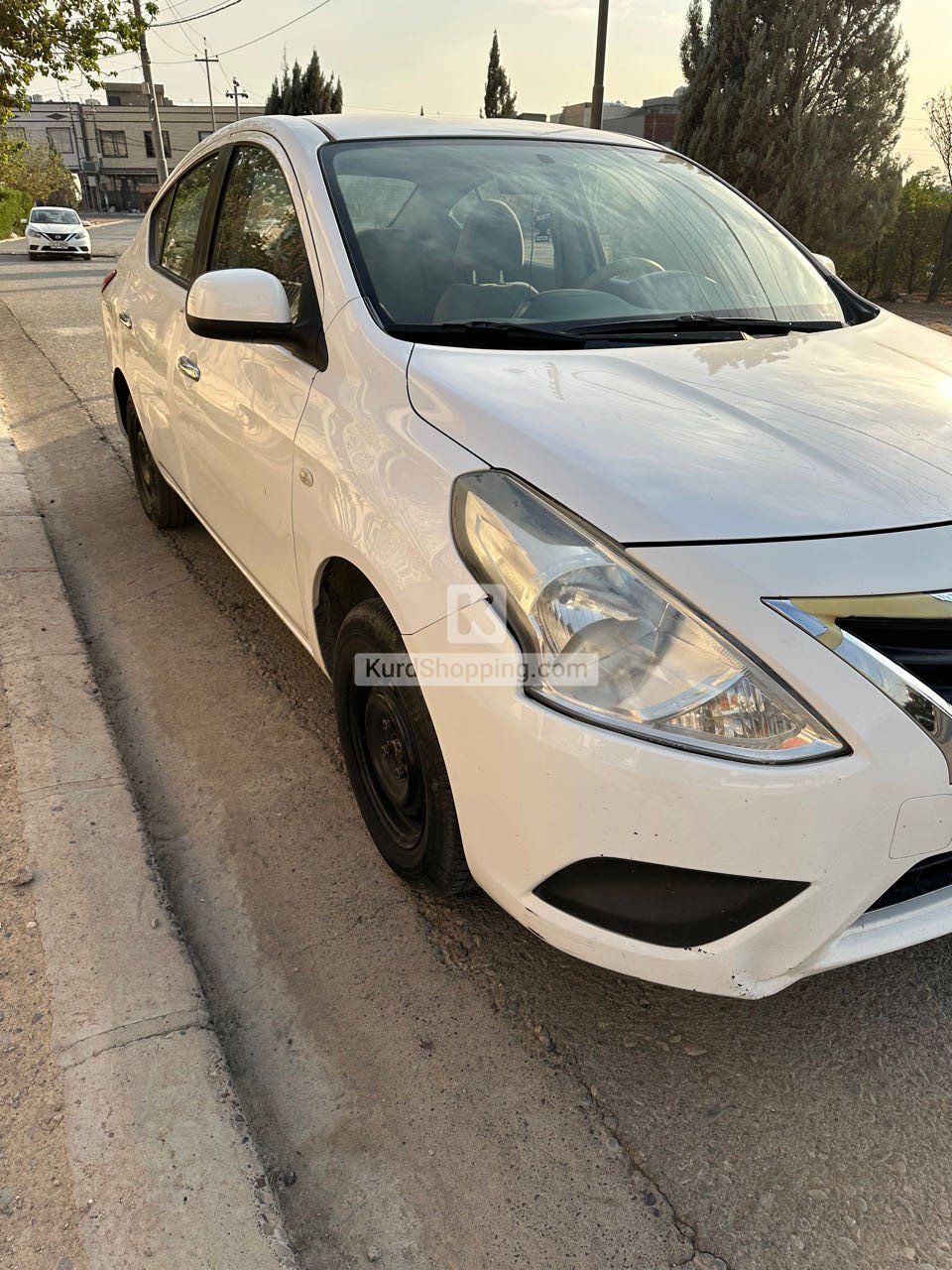 Nissan Sunny 2016