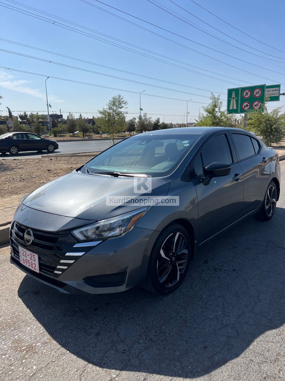Nissan Versa 2023