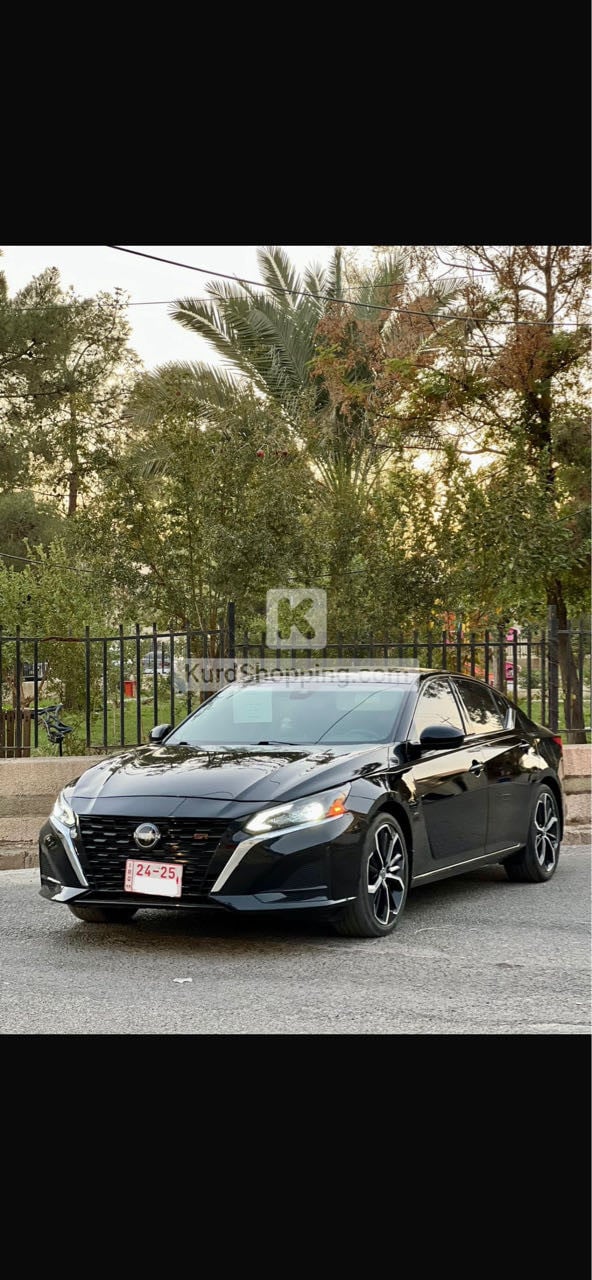 Nissan Altima 2023