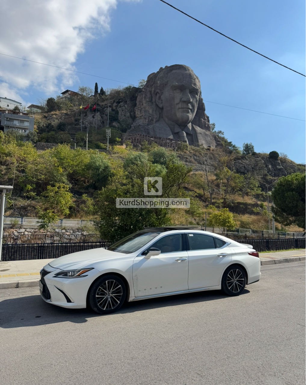 Lexus ES350 2023