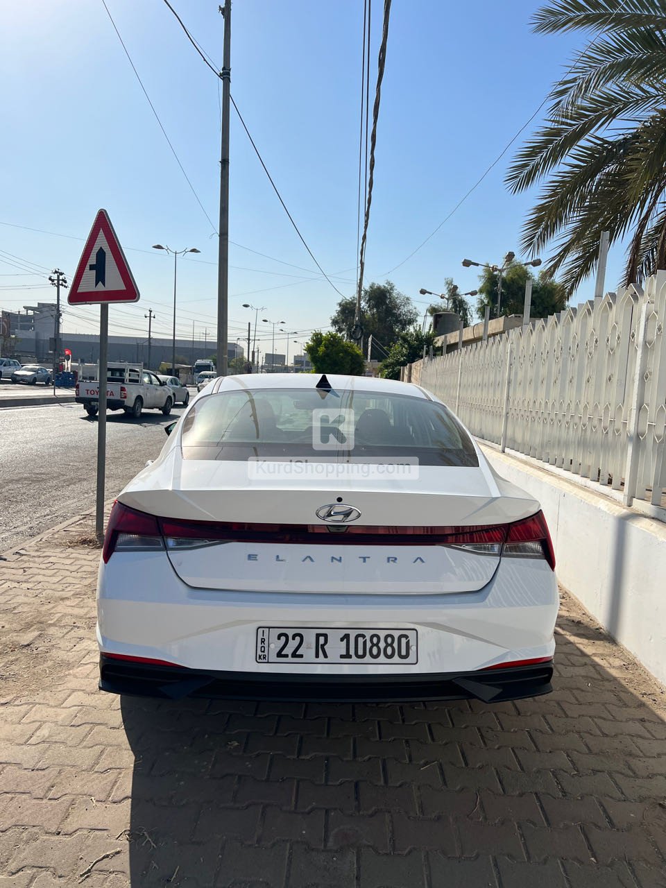 Hyundai Elantra 2022