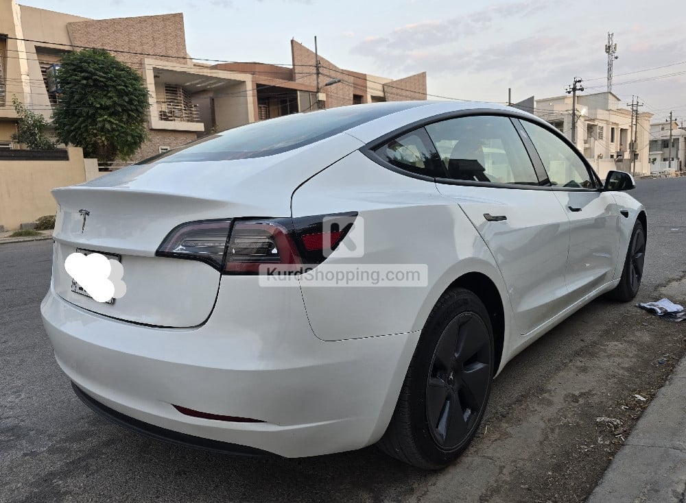 Tesla Model 3 2023