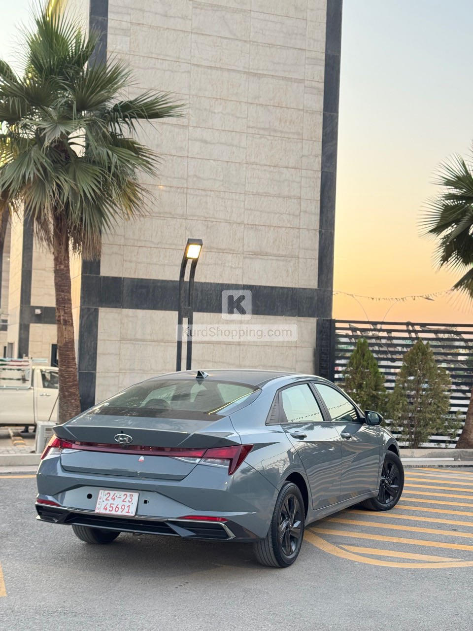 Hyundai Elantra 2023