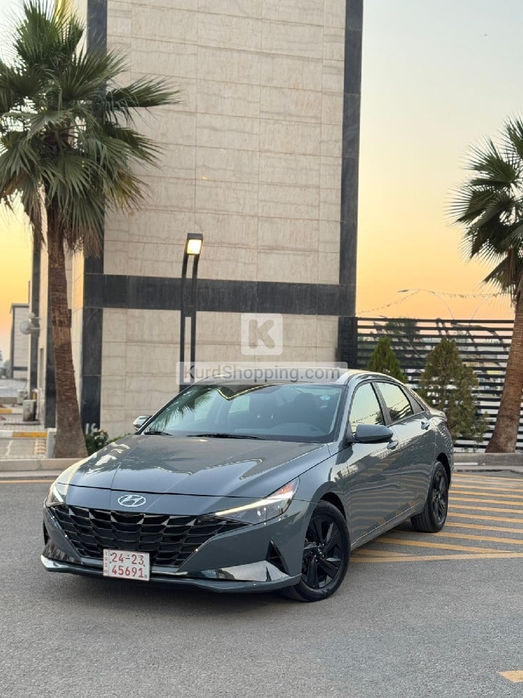 Hyundai Elantra 2023