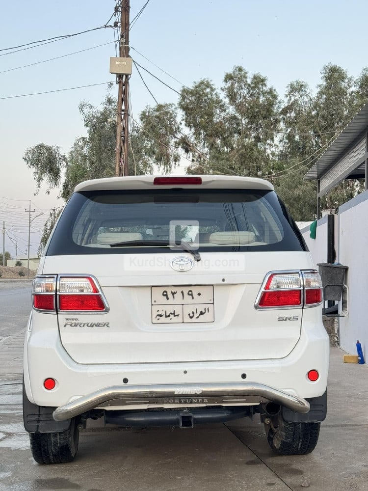 Toyota Fortuner 2011