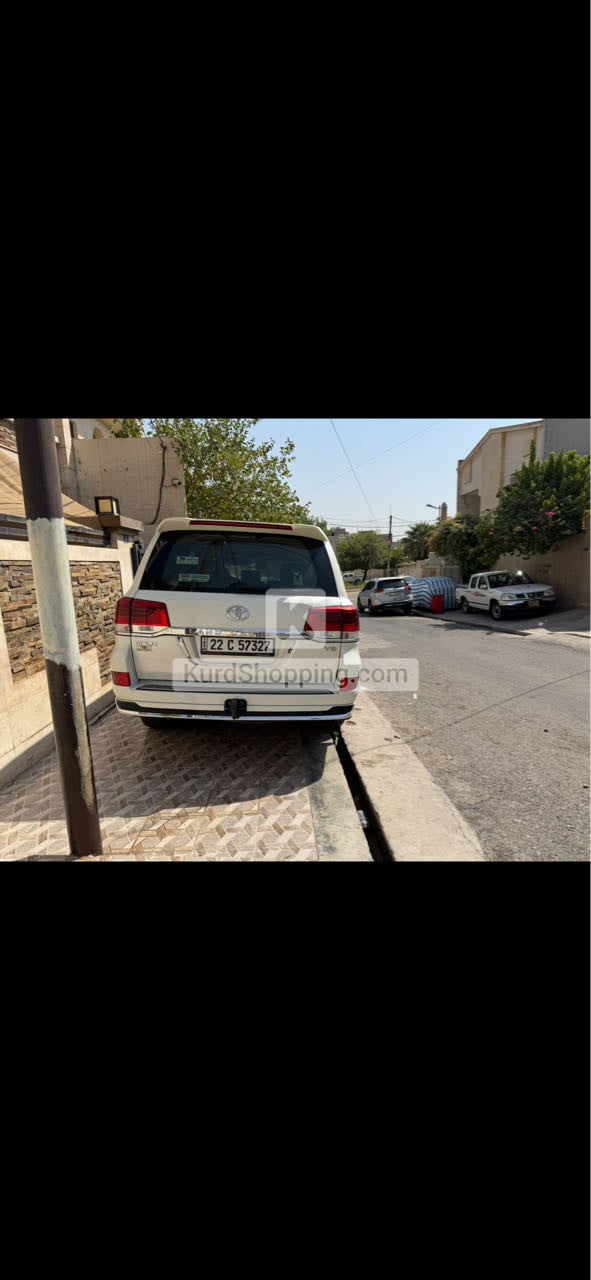 Toyota Landcruiser 2011